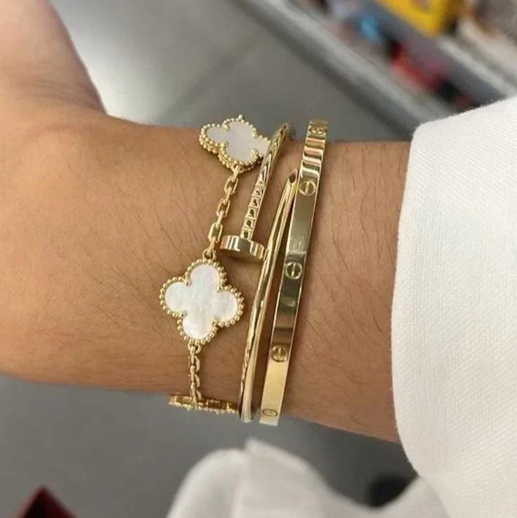 CLOVER | Pulsera Blanca
